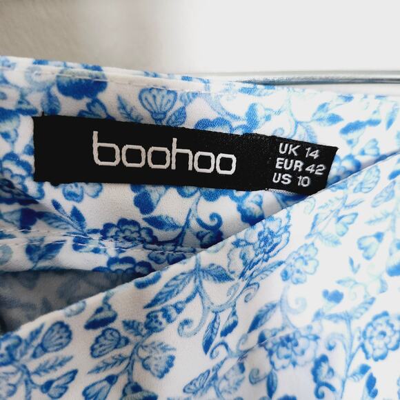 BOOHOO Floral Cut Out Ruffle Two Piece Set - Picture 4 of 9